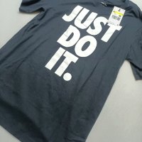 Нова Тениска Nike "Just Do It" размер S, снимка 2 - Тениски - 43430236