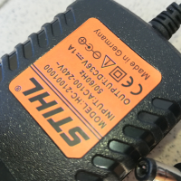 STIHL-BATTERY CHARGER 2103241114, снимка 3 - Градинска техника - 44874809