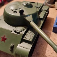 Много рядък руски радиоуправляем танк играчка., снимка 3 - Колекции - 36678868