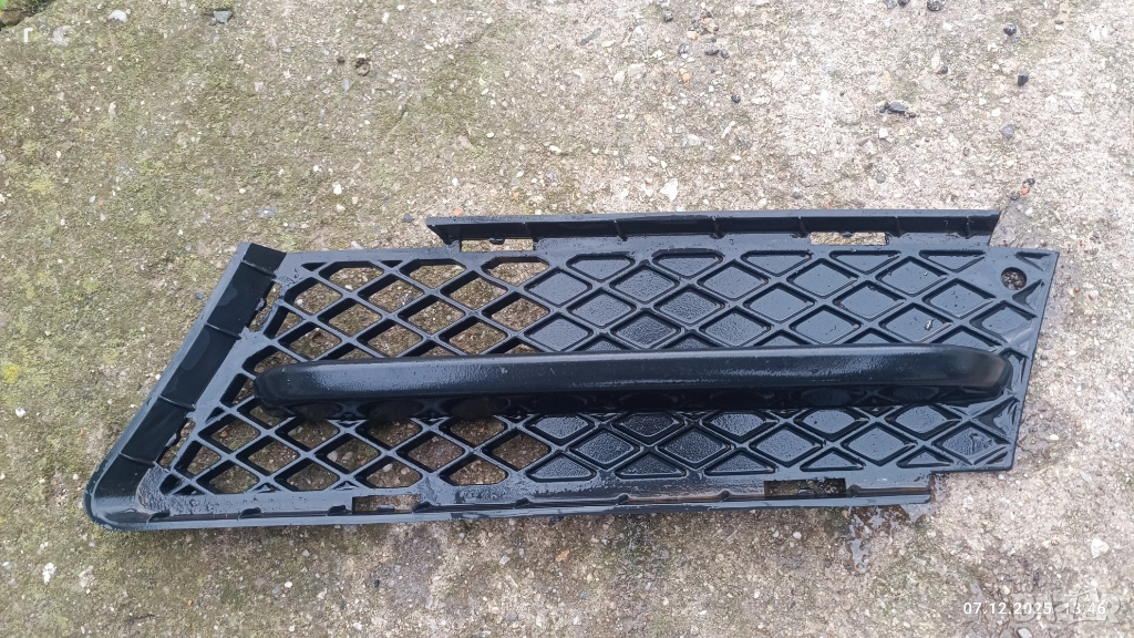 За BMW e90 e91 декоративна решетка , снимка 1