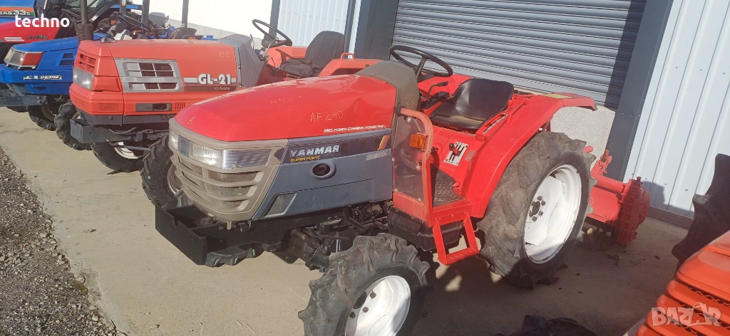 Японски трактор YANMAR., снимка 1