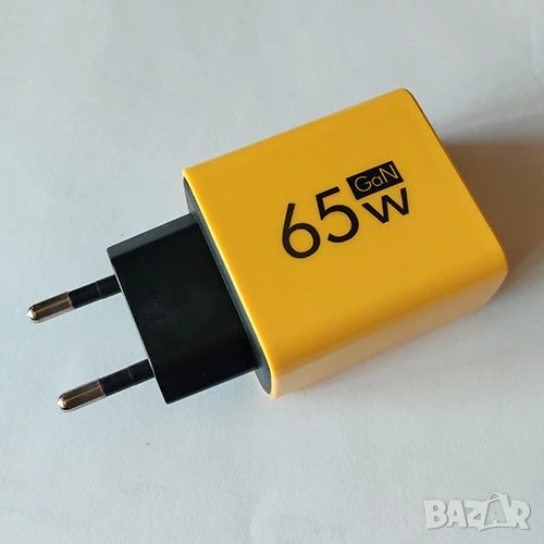 USB Fast charge 65W 5.4A USB-C Бързо зарядно с три порта: 2 USB-C и 1 USB-A, снимка 1