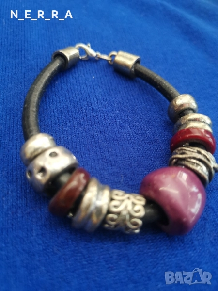 Кожена гривна с метални и керамични елементи, снимка 1