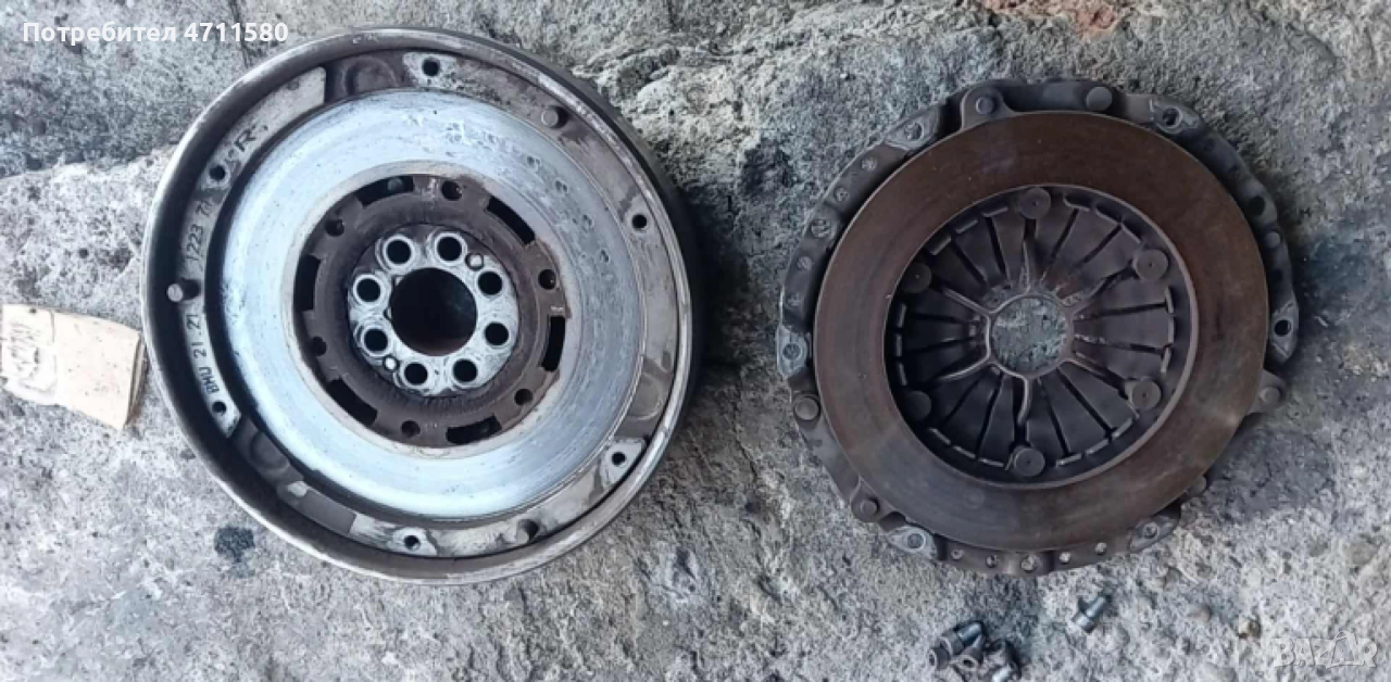 Демпферен маховик-притискател  за BMW E46 136к.с 2000 дизел 2001г , снимка 1