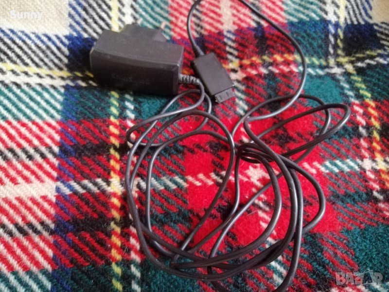 ЗАРЯДНО ЗА GSM SAMSUNG С ШИРОК КУПЛУНГ, снимка 1