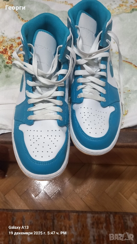 nike air jordan 1 mid aqvatone celistial gold, снимка 1