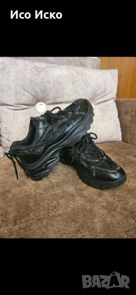 Дамски модерни кецове , снимка 1