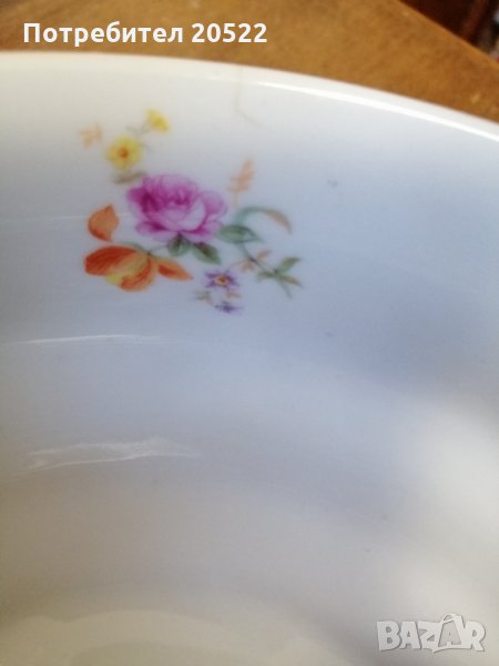 Порцеланова купа , снимка 1