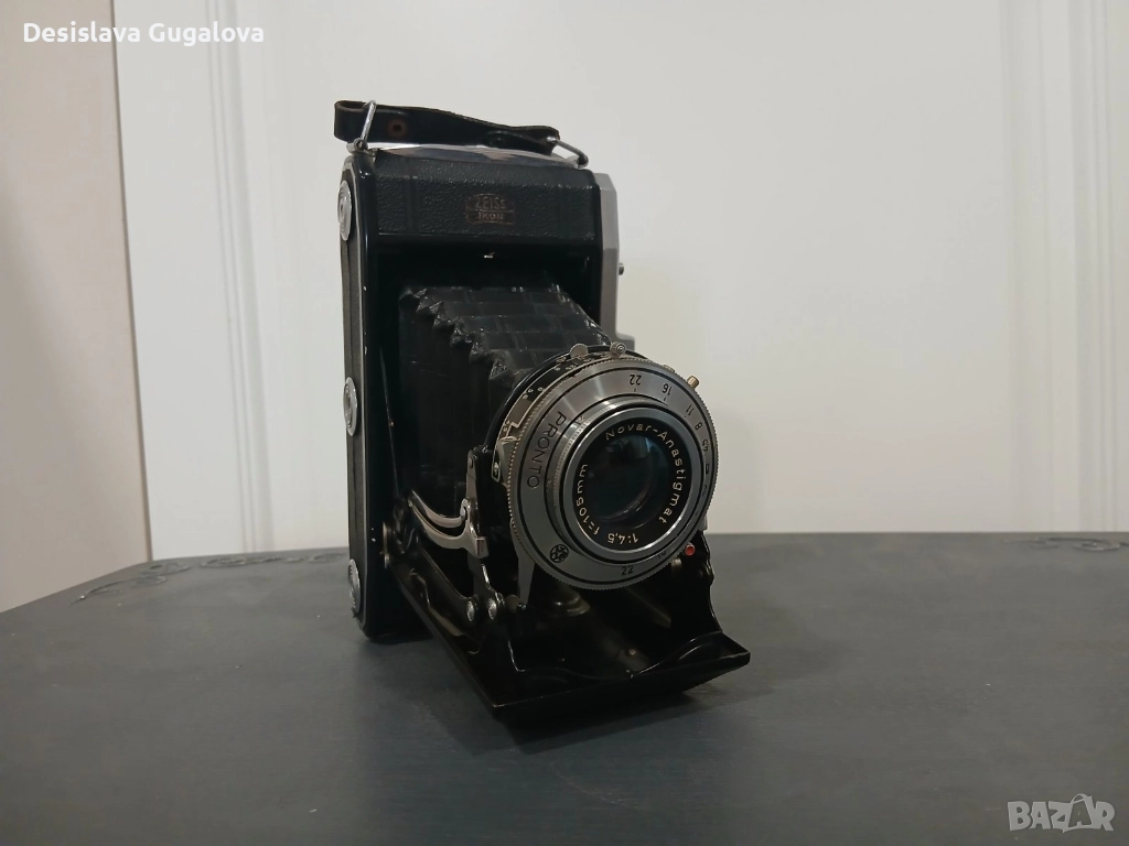 Сгъваем фотоапарат Zeiss Ikon Nettar 518/2, снимка 1