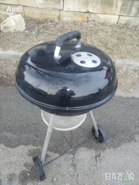 Барбекю WEBER  за класическо готвене на дървени въглища Можете да печете и опушвате, месо, риба, зел, снимка 1