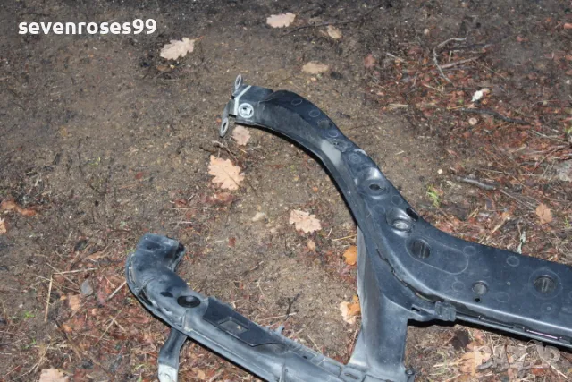 Маска Форд Фокус 1 Ford Focus 1  2M518B041CF, снимка 5 - Части - 48315472