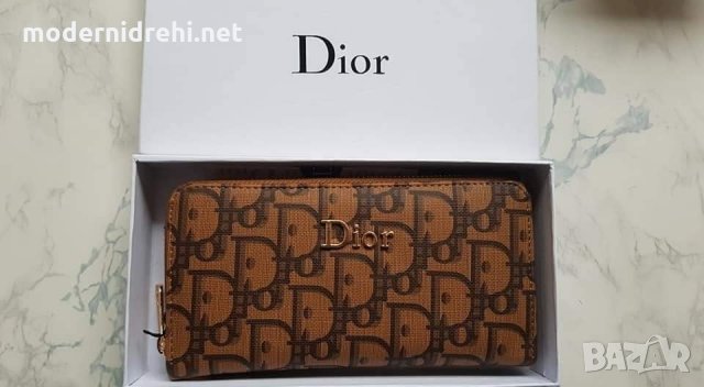Дамско портмоне Christian Dior, снимка 1 - Портфейли, портмонета - 32246838