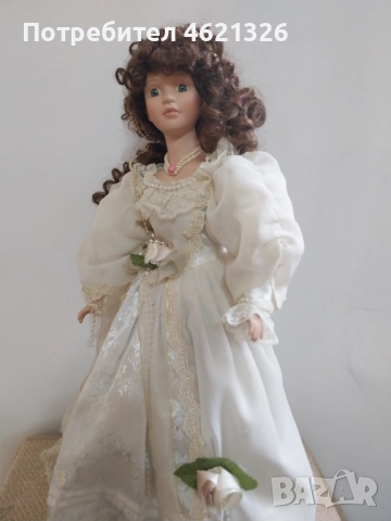 Винтидж колекционерска порцеланова кукла принцеса висока с кралска рокля, снимка 10 - Декорация за дома - 52044176