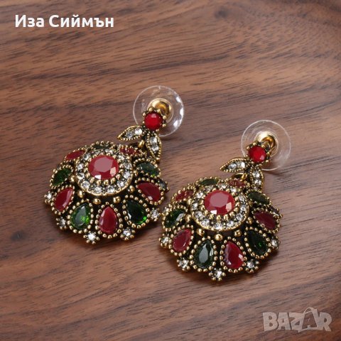 Бижутериен комплект пръстен, обеци и колие, снимка 2 - Бижутерийни комплекти - 36897628