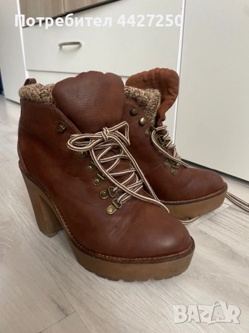 Дамски боти Bershka 37 размер , снимка 2 - Дамски боти - 53439509