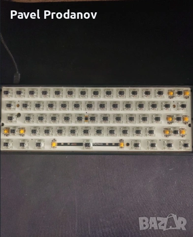 ducky one 3 mini cherry black mx swithes, снимка 3 - Клавиатури и мишки - 53204958