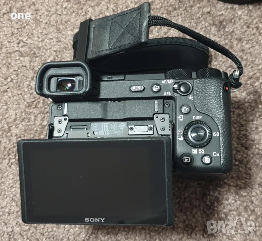 Sony Alpha 7 MK2 Full Frame +възможност за обектив Sony FE 28-70mm,, снимка 12 - Фотоапарати - 50563571