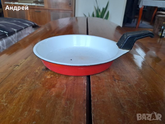 Стар емайлиран омлетен тиган,тиганче #8