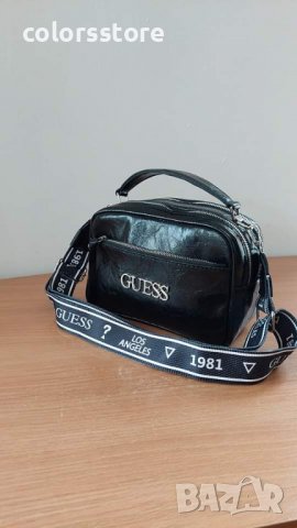 Черна чанта Guess код SG70, снимка 2 - Чанти - 38139185