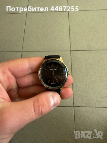 Часовник Swarovski в отлично състояние