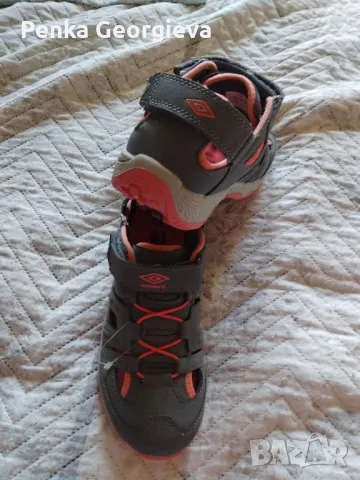 НОВИ на UMBRO-39,стелка 25,5 см, снимка 5 - Сандали - 50244172
