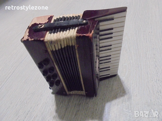 № 8441 Стар малък декоративен макет на акордеон – винтидж миниатюра  , снимка 3 - Други ценни предмети - 53058130