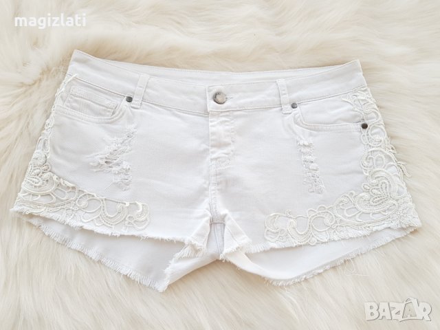 Бели дънкови панталони М-Л, снимка 5 - Къси панталони и бермуди - 29049453