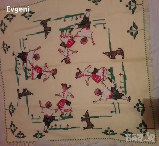 Шито каре за украса 