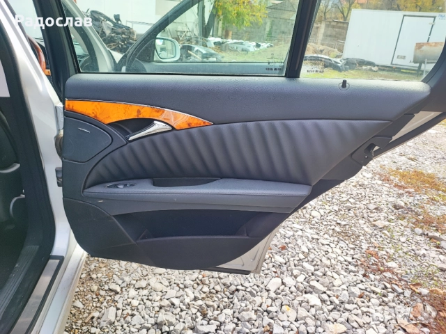 Мерцедес E 320 CDI 224 коня На Части комби, снимка 14 - Автомобили и джипове - 52436647