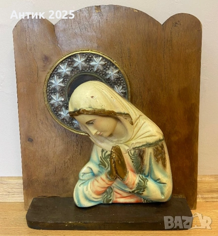 Винтидж стенна религиозна композиция „Мадона в молитва“, дърво, гипс