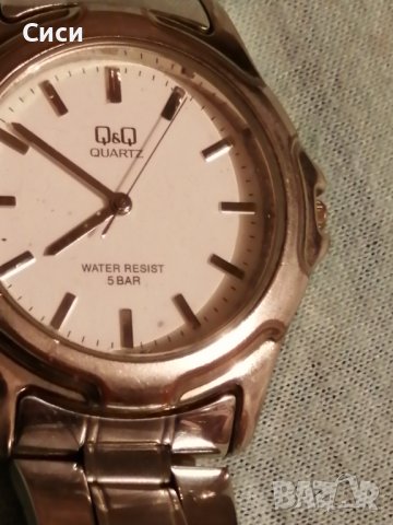 Часовник марка Q Q