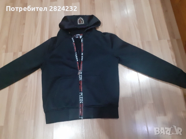 Суитчър на PlLEIN SPORT 