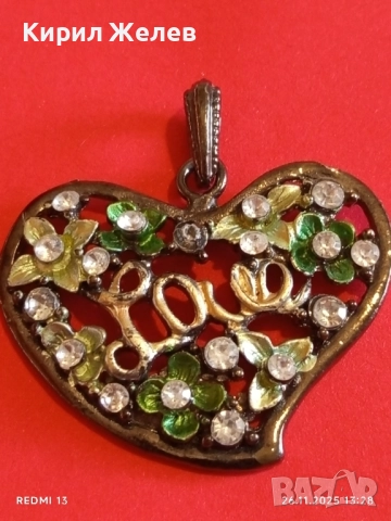 Висулка с форма сърце ❤️ с емайлирани цветя, кристали и надпис LOVE 52204, снимка 2 - Колиета, медальони, синджири - 52547912