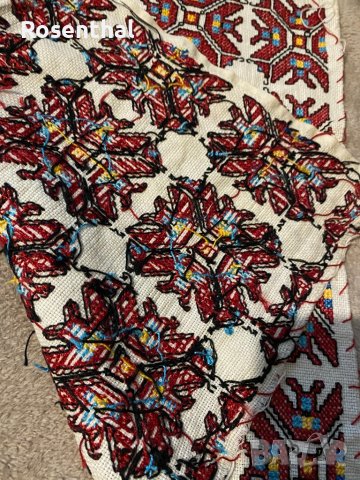 Българска бродерия. Ръчно изработена, снимка 4 - Декорация за дома - 38648413