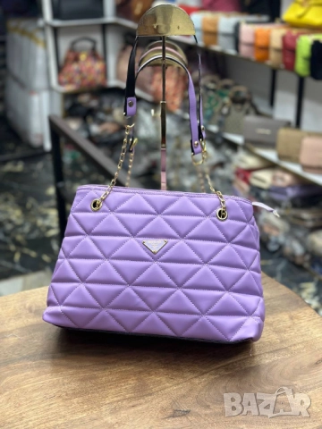 чанти prada, снимка 8 - Чанти - 51440903