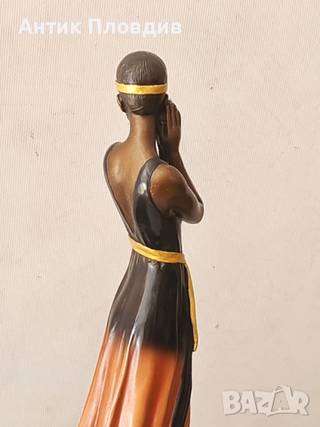 Статуетка „Дама в дълга рокля“ – G. S. Cassel, France, снимка 9 - Статуетки - 51655845