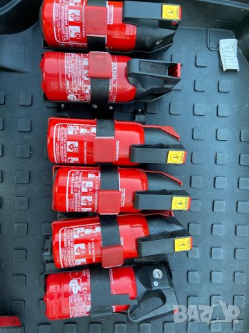 Оригинален комплект пожарогасител за мерцедес-бенц бмв тойота и други, снимка 1 - Аксесоари и консумативи - 44005186