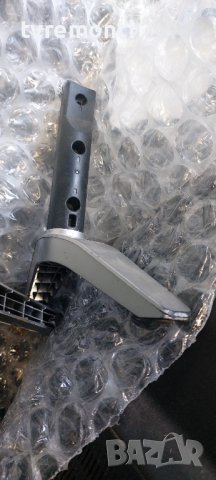 оригинална стойка за телевизор Telefunken модел D39F472M4CW, снимка 2 - Стойки, 3D очила, аксесоари - 38189594