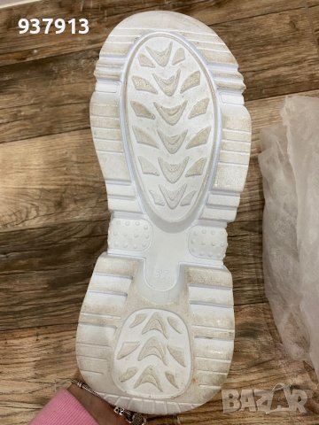 Дамски маратонки, снимка 5 - Маратонки - 43619035