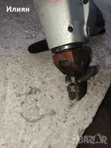 Електрическа ножица за ламарина , снимка 6 - Други инструменти - 47782170