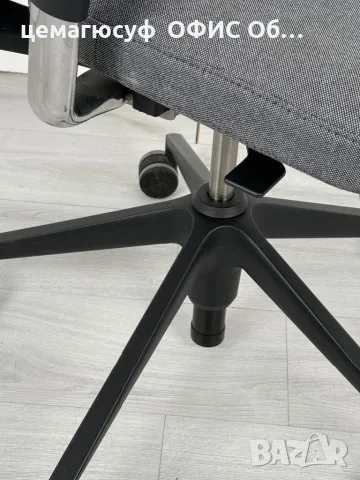 Vitra офис -стол Антонио Читерио в отлично състояние,, снимка 7 - Столове - 49842501