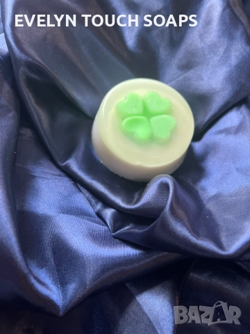 Ръчно изработен глицеринов сапун „Четирилистна детелина“, снимка 6 - Козметика за тяло - 51782879