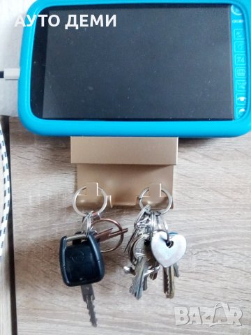 ПВЦ стойка за смартфон таблет до 7.5 инча или дистанционно за ТВ + закачалки за кола автомобил дом о, снимка 3 - Други - 33094319