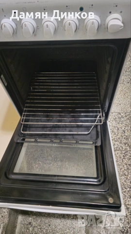 Спешно!!! Отлично работеща електрическа печка ARISTON, керамичен плот , снимка 6 - Печки, фурни - 52843861
