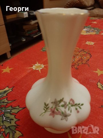 Порцелан ваза Коста Йорданов