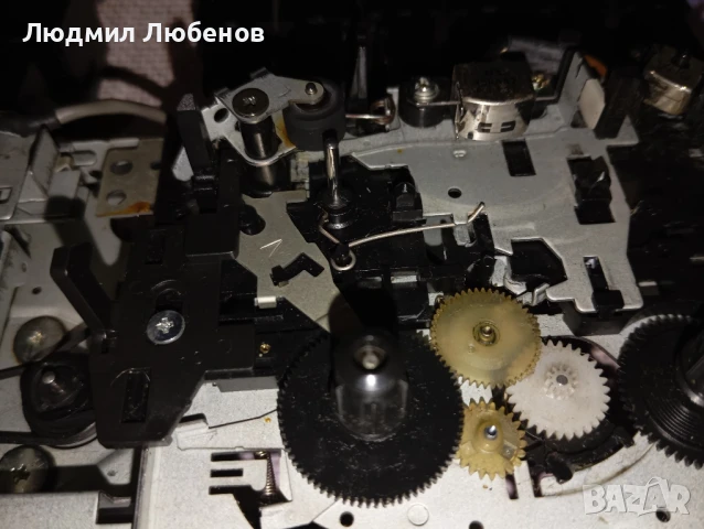 Механика за касетофон Hitachi Trk W350E, снимка 7 - Радиокасетофони, транзистори - 51197141