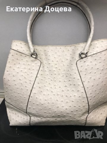 Чанта Guess, снимка 3 - Чанти - 37076116