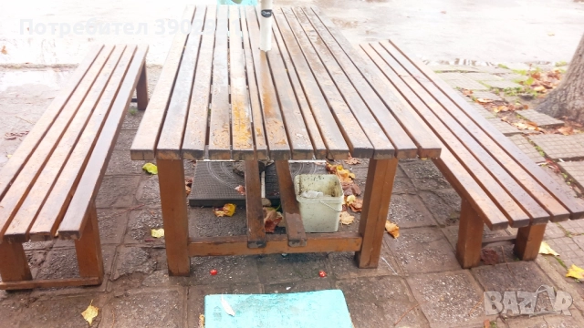 Продавам 2 маси и 4 пейки от масивна дървесина.  , снимка 2 - Маси - 52463875