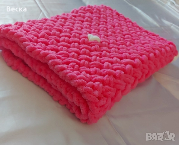 Ръчно плетено бебешко одеялце, снимка 3 - Спално бельо и завивки - 52200386