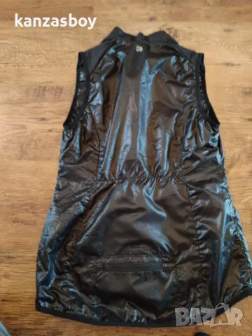 impact jillian michaels - ултралек дамски елек КАТО НОВ С, снимка 6 - Елеци - 49337166